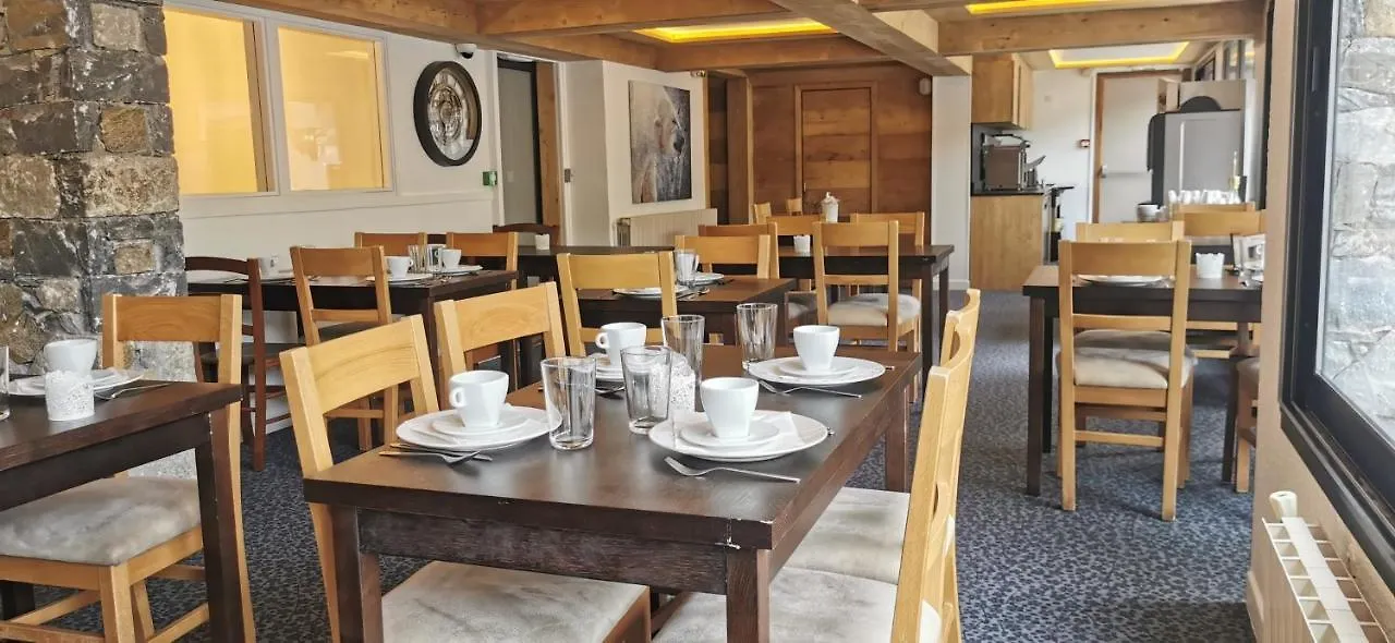 Curling Hotel & Bar Tignes 3*,